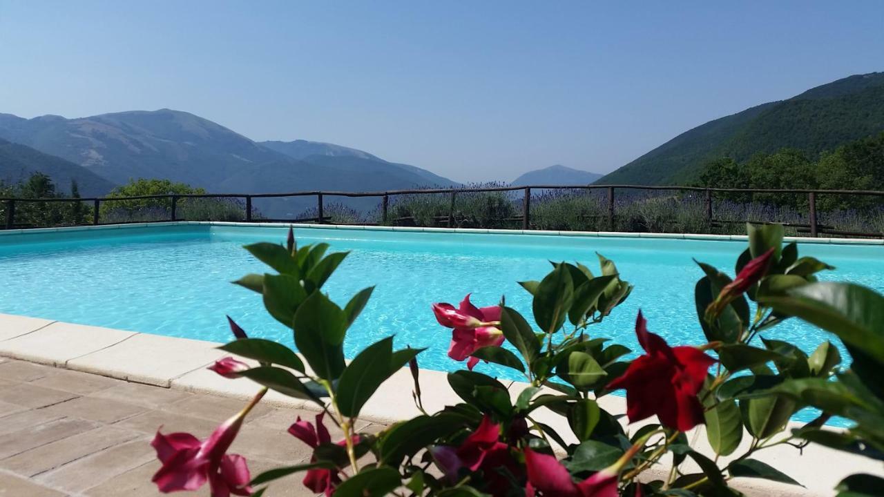 Agriturismo Roccagelli 발로 디 네라 외부 사진