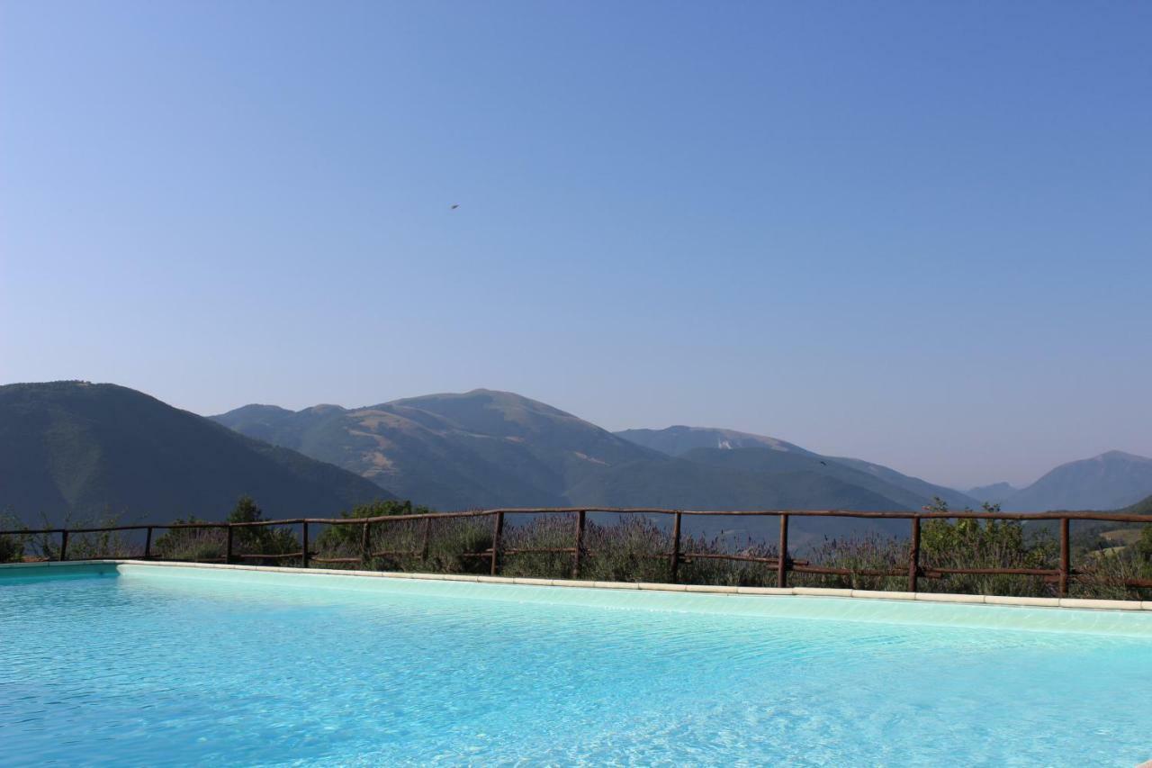 Agriturismo Roccagelli 발로 디 네라 외부 사진